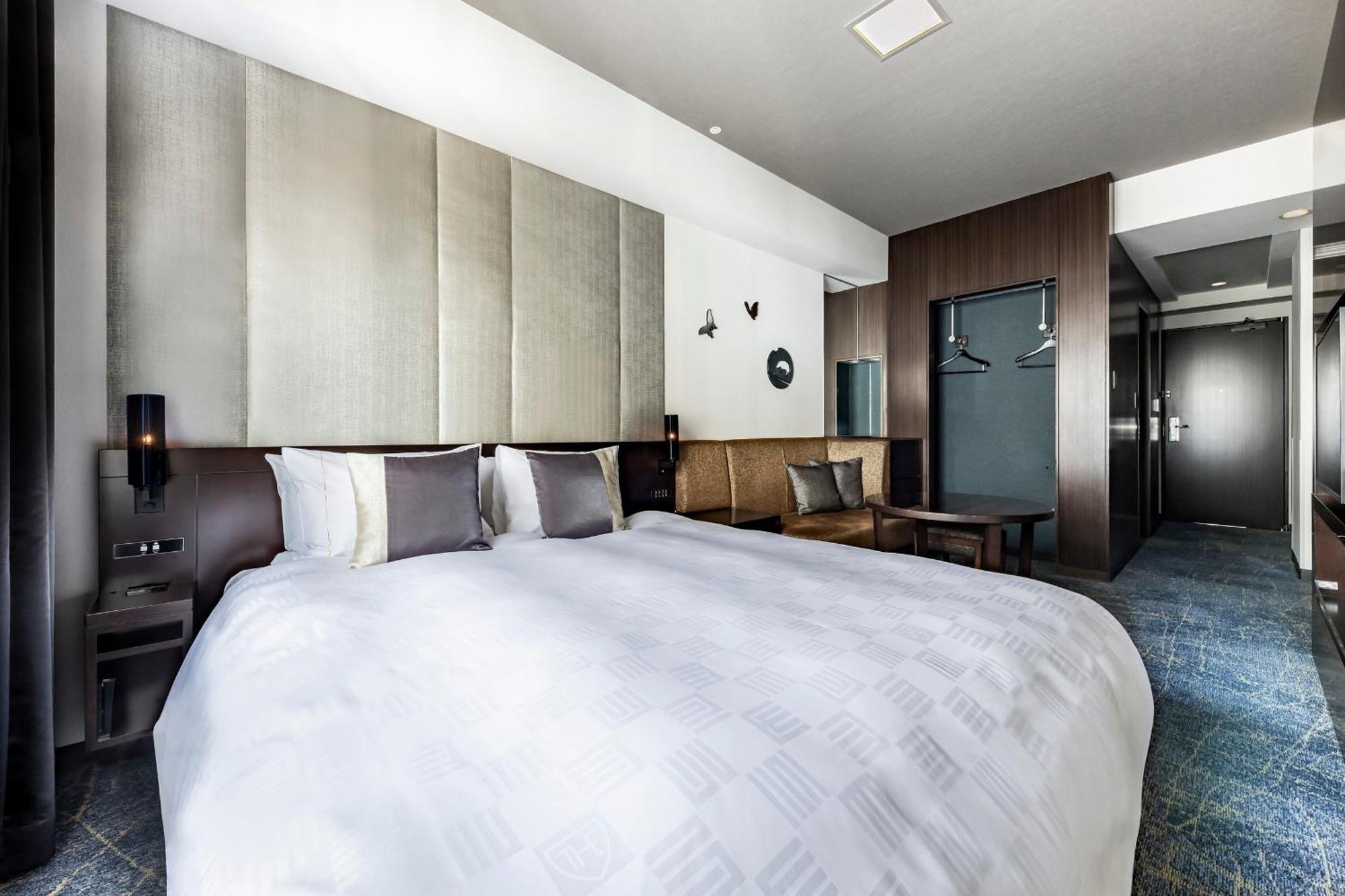 The Royal Park Hotel Kyoto Sanjo Bagian luar foto